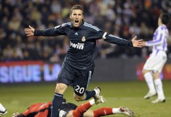 爱游戏(ayx)中国体育国际-亚冠八强战激情夜！格列兹曼里突外投，山东泰山险胜切尔西